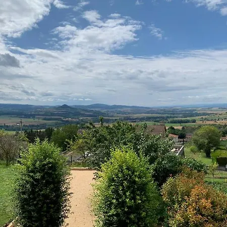 Domaine Des Pierres D Auvergne Flat Exterior photo